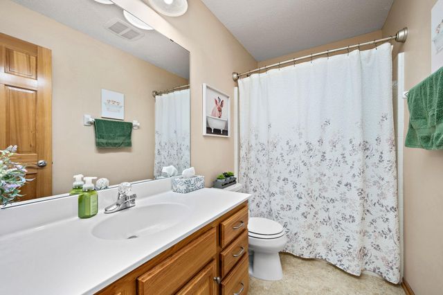 9651 Belmont Lane, Eden Prairie, MN 55347