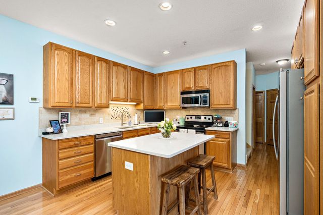 9651 Belmont Lane, Eden Prairie, MN 55347