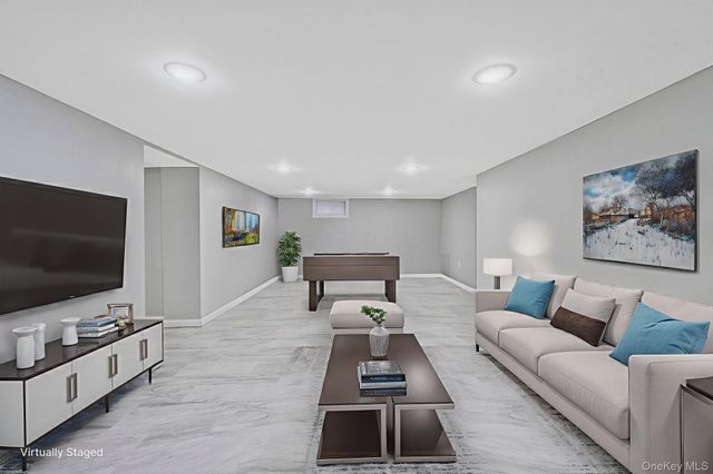 1316 6th Street, West Babylon, NY 11704