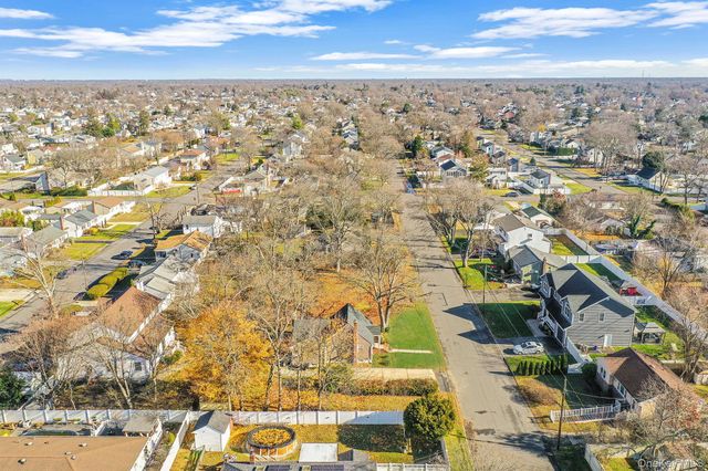 1316 6th Street, West Babylon, NY 11704