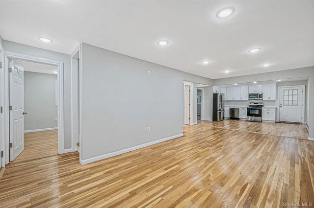 1316 6th Street, West Babylon, NY 11704