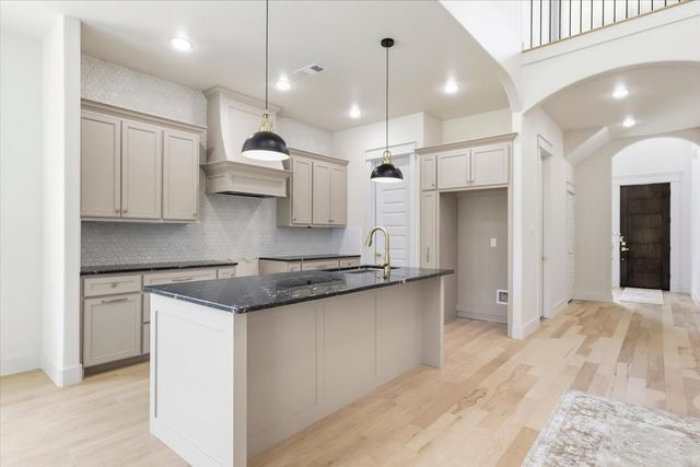 3465 Cardinal Ridge, Forest Hill, TX 76119