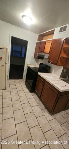 612 W Mount Hope Avenue, Lansing, MI 48910