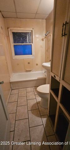 612 W Mount Hope Avenue, Lansing, MI 48910