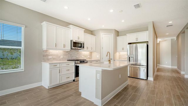 10026 CROSS RIVER TRAIL, Parrish, FL 34219