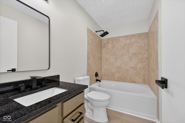 2145 Shadowbrook Drive, Plainfield, IN 46168