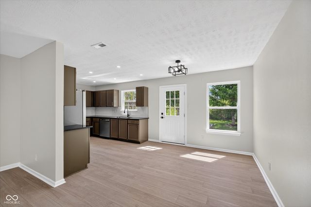 2145 Shadowbrook Drive, Plainfield, IN 46168