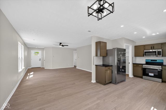 2145 Shadowbrook Drive, Plainfield, IN 46168