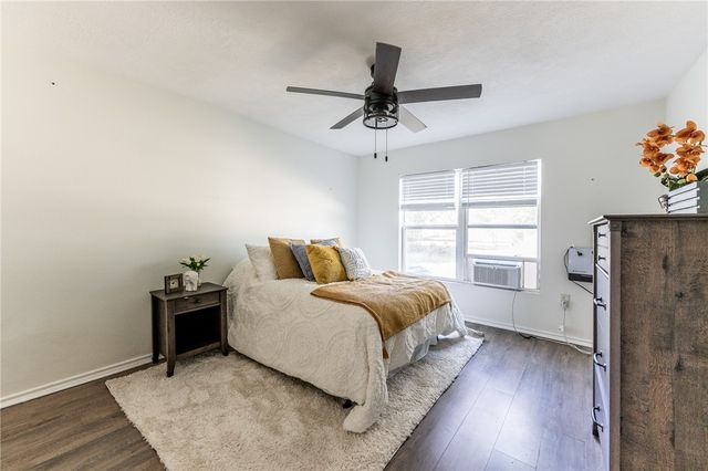 1117 Sycamore Street, Navasota, TX 77868