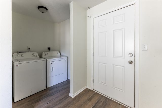 1117 Sycamore Street, Navasota, TX 77868