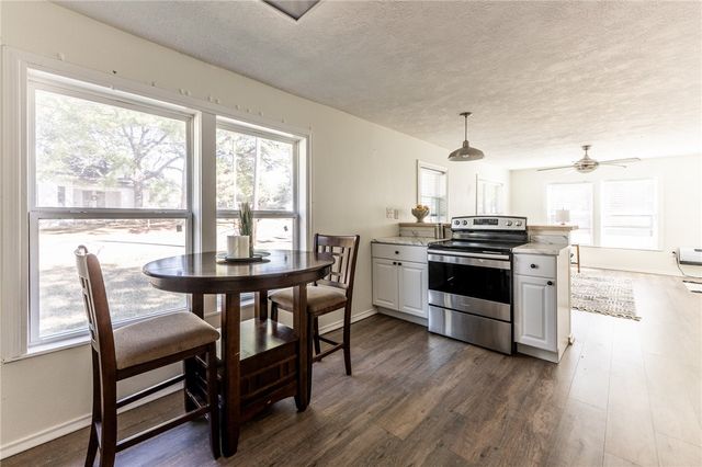 1117 Sycamore Street, Navasota, TX 77868