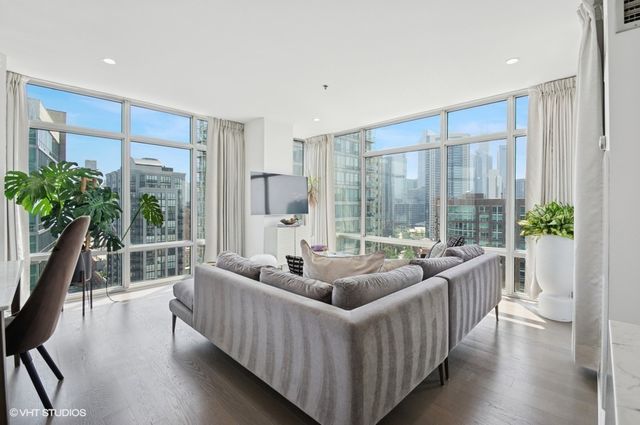 510 W Erie Street 1701, Chicago, IL 60654