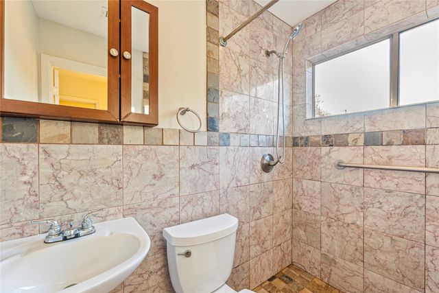 1105 Hermitage DR, Austin, TX 78753