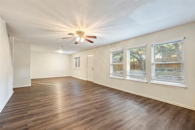 1105 Hermitage DR, Austin, TX 78753