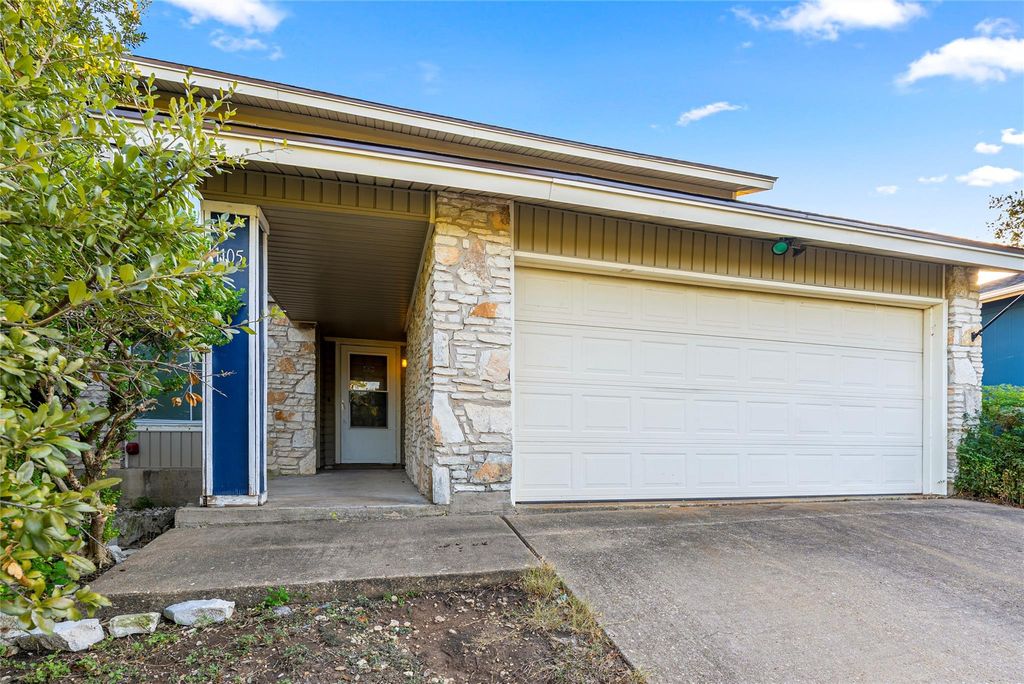 1105 Hermitage DR, Austin, TX 78753