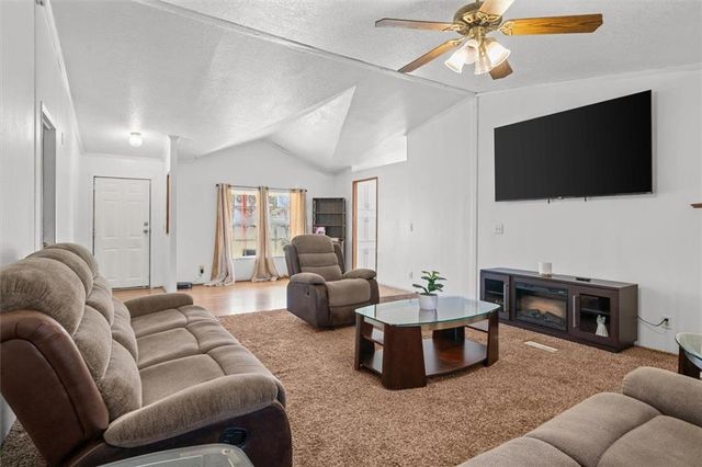 214 Nassau Circle, Chatsworth, GA 30705