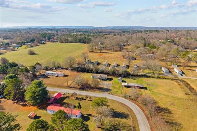214 Nassau Circle, Chatsworth, GA 30705