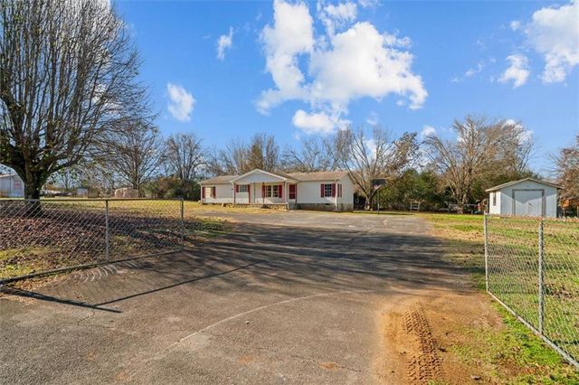 214 Nassau Circle, Chatsworth, GA 30705