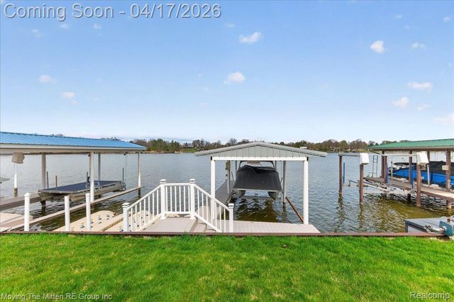 538 N Liberty Street, Belleville, MI 48111