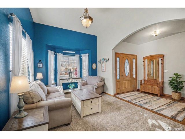 960 Norway Maple Dr, Loveland, CO 80538