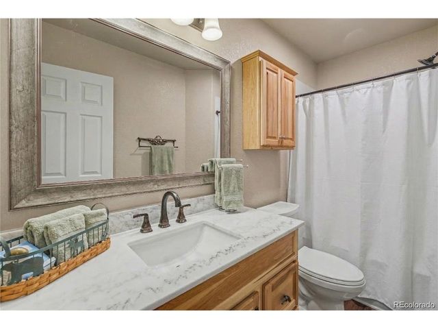 960 Norway Maple Dr, Loveland, CO 80538