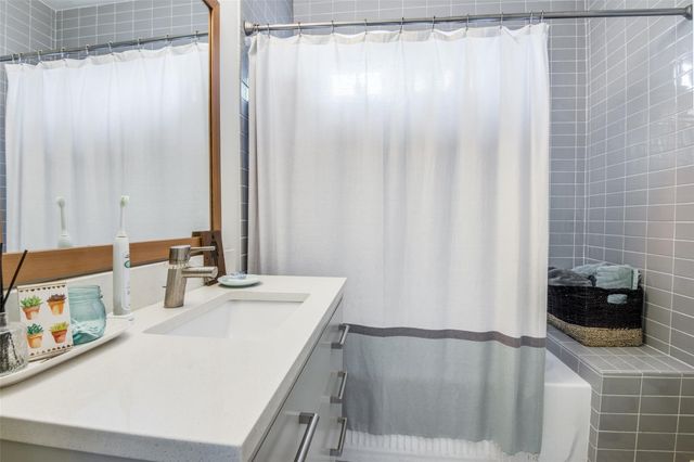 816 Cristler Avenue, Dallas, TX 75223