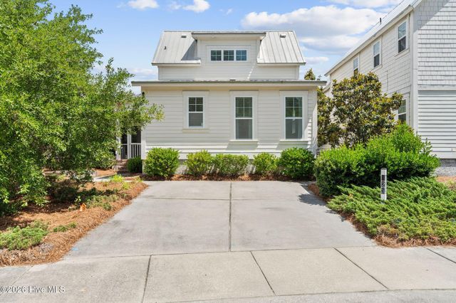 823 Meadowsweet Lane, Leland, NC 28451