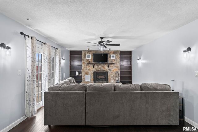 3226 Brunk Drive, Springfield, IL 62712