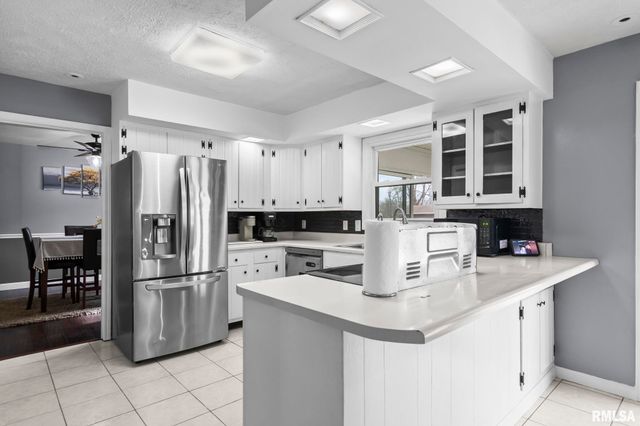 3226 Brunk Drive, Springfield, IL 62712