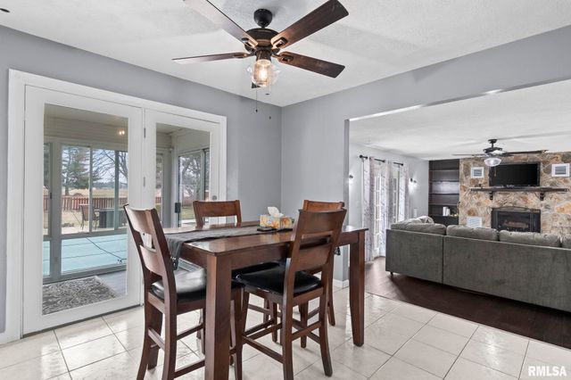 3226 Brunk Drive, Springfield, IL 62712