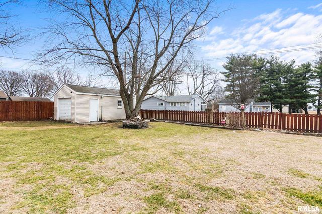 3226 Brunk Drive, Springfield, IL 62712