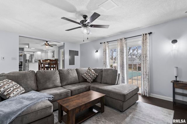 3226 Brunk Drive, Springfield, IL 62712