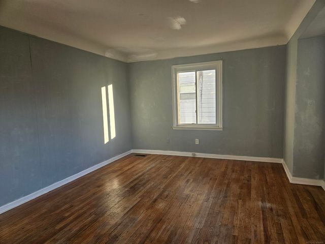 25672 Wiseman Street, Roseville, MI 48066