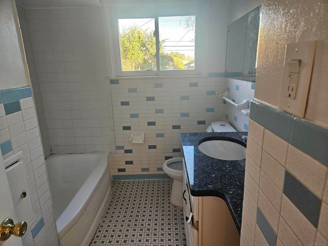 25672 Wiseman Street, Roseville, MI 48066