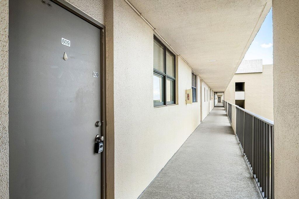 2400 Deer Creek Country Club Boulevard 609-1, Deerfield Beach, FL 33442