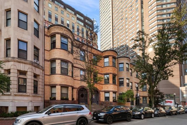 45 Saint Botolph Street 204, Boston, MA 02116