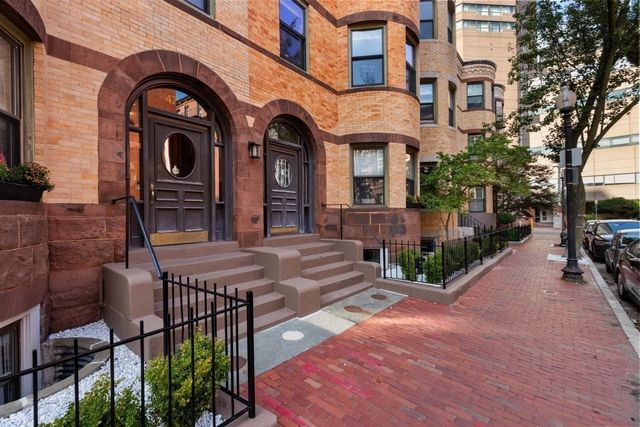 45 Saint Botolph Street 204, Boston, MA 02116