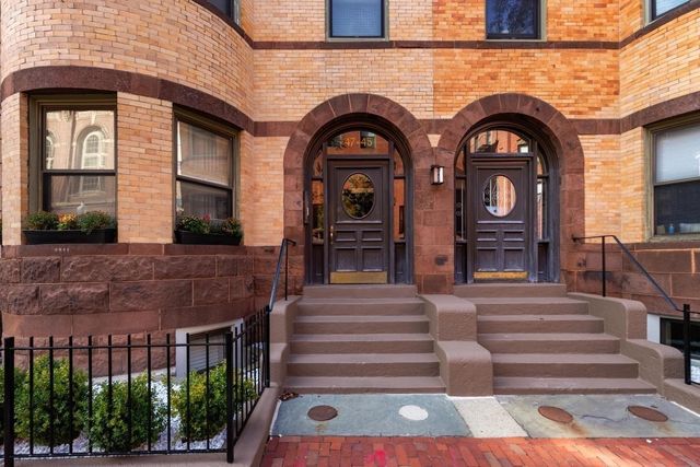 45 Saint Botolph Street 204, Boston, MA 02116