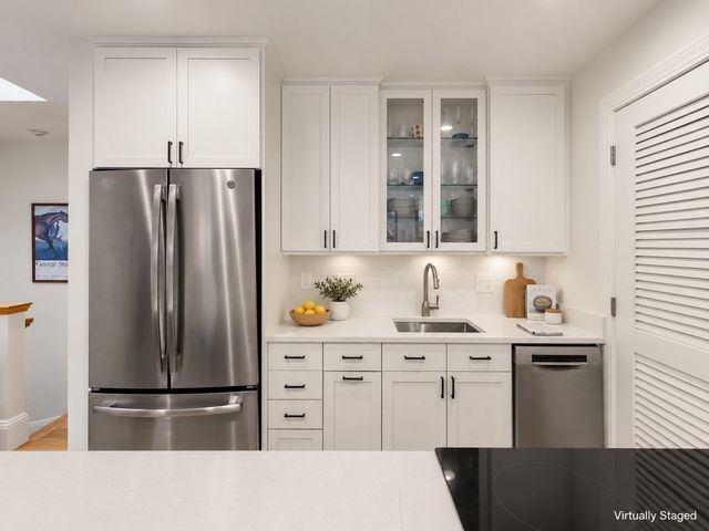 45 Saint Botolph Street 204, Boston, MA 02116