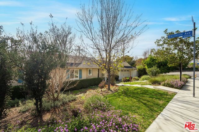 2758 El Caminito, La Crescenta, CA 91214