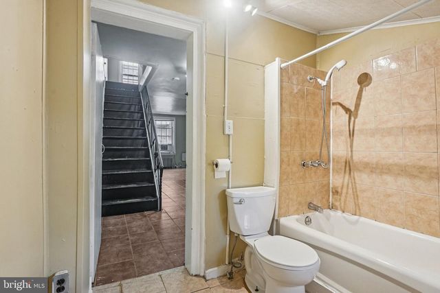 1527 EARL ST, Philadelphia, PA 19125