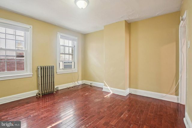 1527 EARL ST, Philadelphia, PA 19125