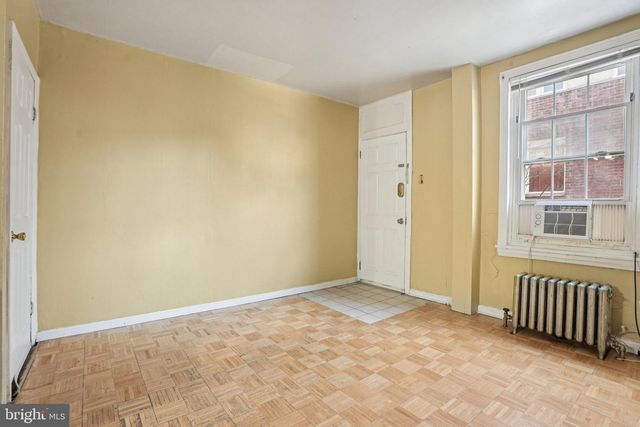 1527 EARL ST, Philadelphia, PA 19125