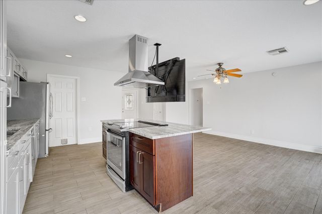 3205 Cemetery Road, Santa Fe, TX 77517