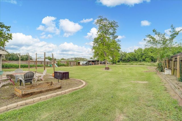 3205 Cemetery Road, Santa Fe, TX 77517