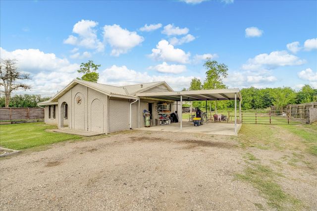 3205 Cemetery Road, Santa Fe, TX 77517