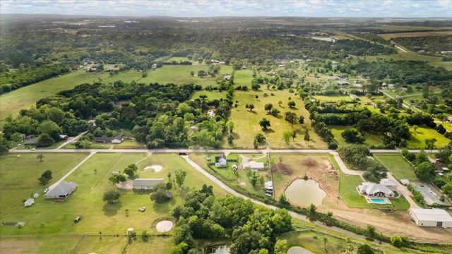3205 Cemetery Road, Santa Fe, TX 77517