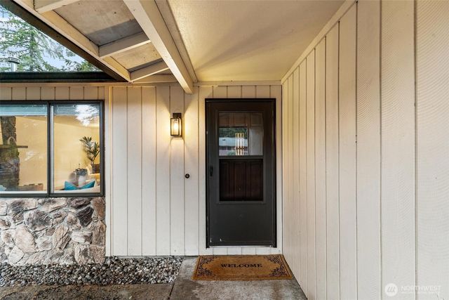 6714 Husky Way SE, Lacey, WA 98503