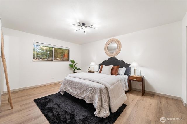 6714 Husky Way SE, Lacey, WA 98503