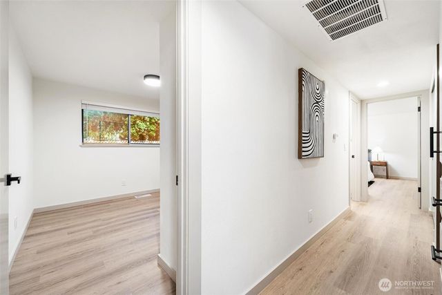 6714 Husky Way SE, Lacey, WA 98503